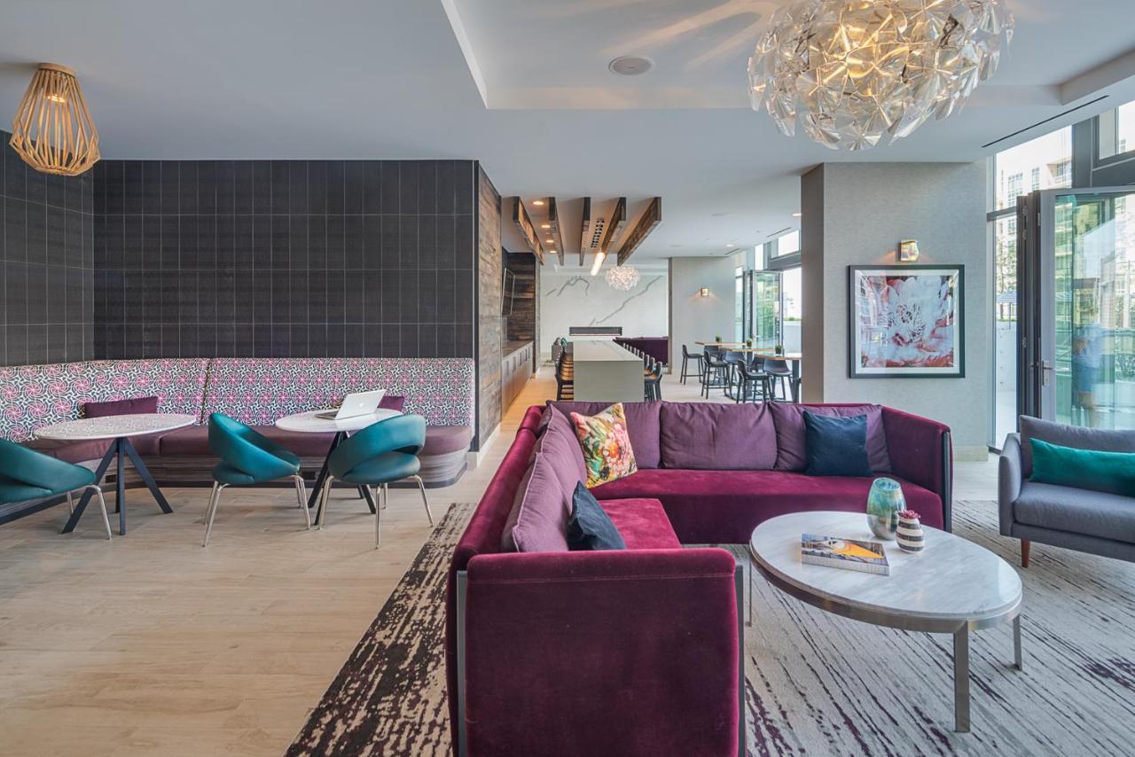 Level Chicago - Old Town Hotel Екстериор снимка
