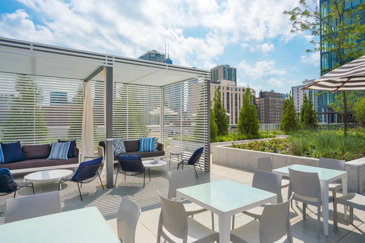 Level Chicago - Old Town Hotel Екстериор снимка
