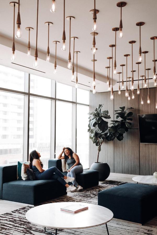 Level Chicago - Old Town Hotel Екстериор снимка